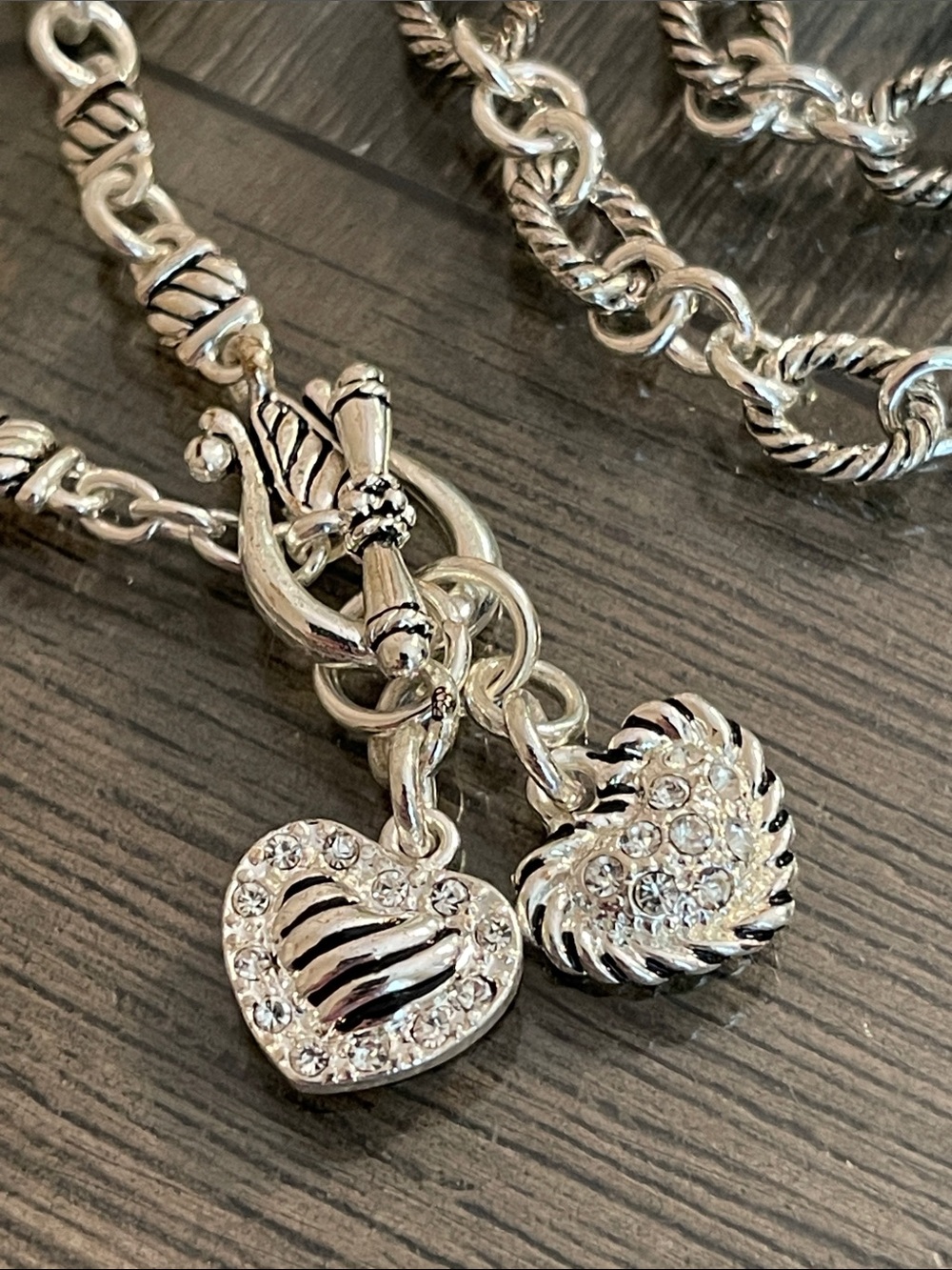 Vintage Premier Designs “Two Hearts” Silver-tone Toggle Cable Chain Necklace - Picture 3 of 14